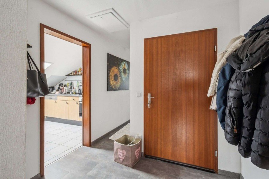 Flur Mehrfamilienhaus Wiernsheim