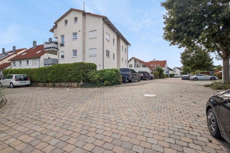 Au�enansicht Vaihingen an der Enz Wohnung Gro�z�gige 4-Zimmer-Maisonettewohnung mit zwei B�dern und gro�em Balkon in begehrter Lage