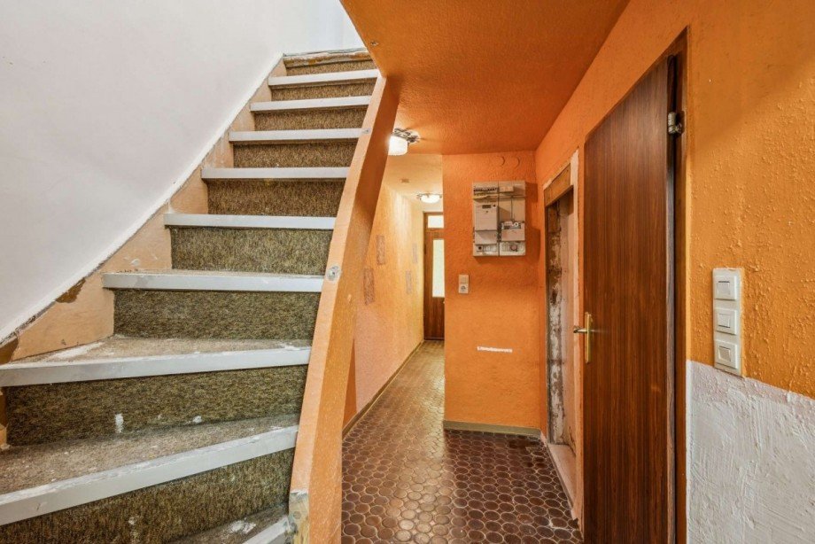 Treppe zum 1. OG Einfamilienhaus Vaihingen an der Enz