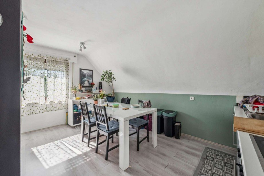 Esszimmer DG Mehrfamilienhaus Ludwigsburg